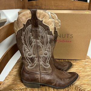 Coconuts by Matisse • Cimmaron Cowboy Boots